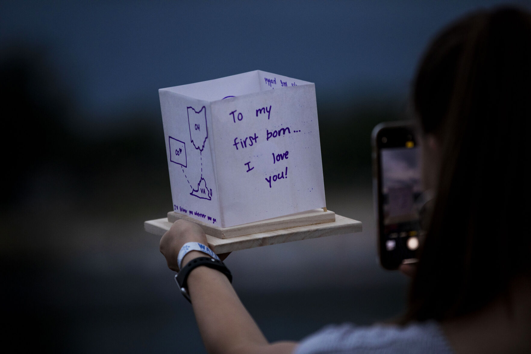 071221-news-waternlantern 11.jpg